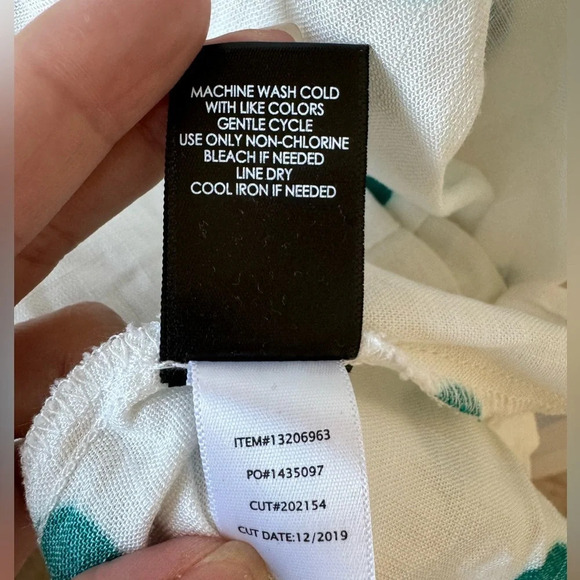 NWT Torrid Rayon Slub Tiered Buttoned-Front Top Polka Dot size 3X - Picture 8 of 11